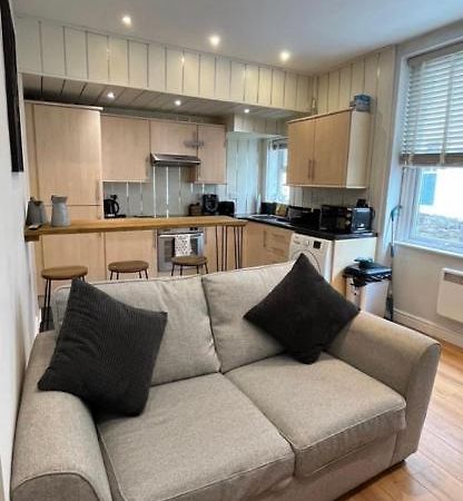 One Bedroom Apartment In The Centre Of 兰迪德诺 外观 照片