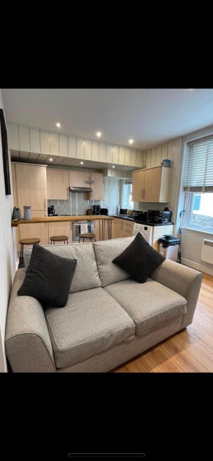 One Bedroom Apartment In The Centre Of 兰迪德诺 外观 照片