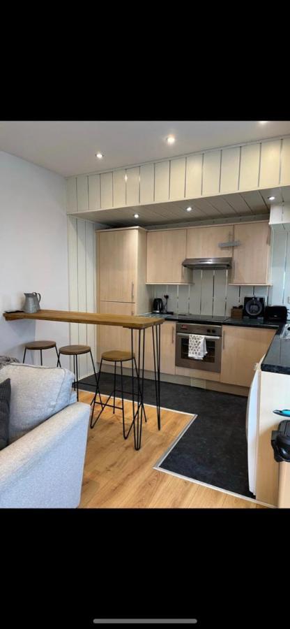 One Bedroom Apartment In The Centre Of 兰迪德诺 外观 照片